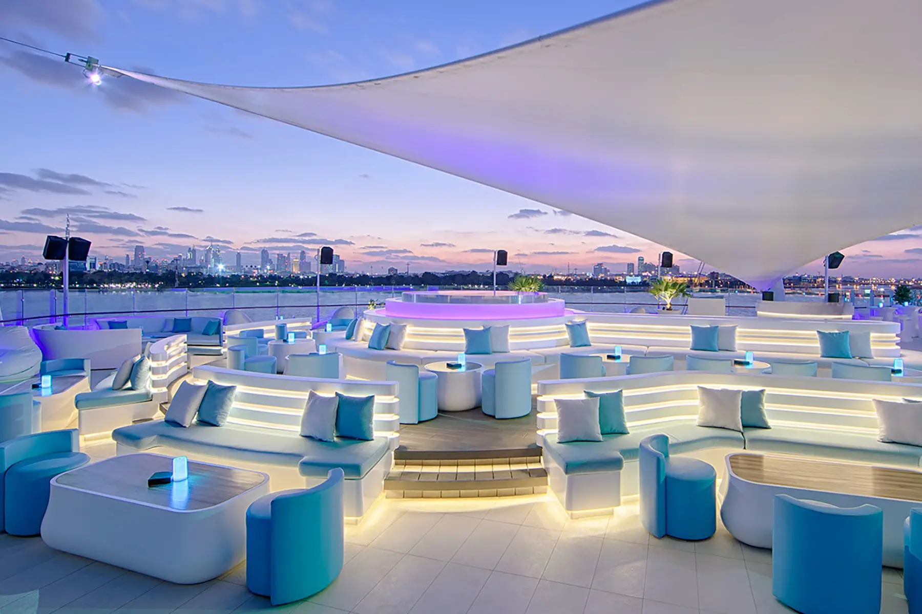 Cielo Sky Lounge in Dubai