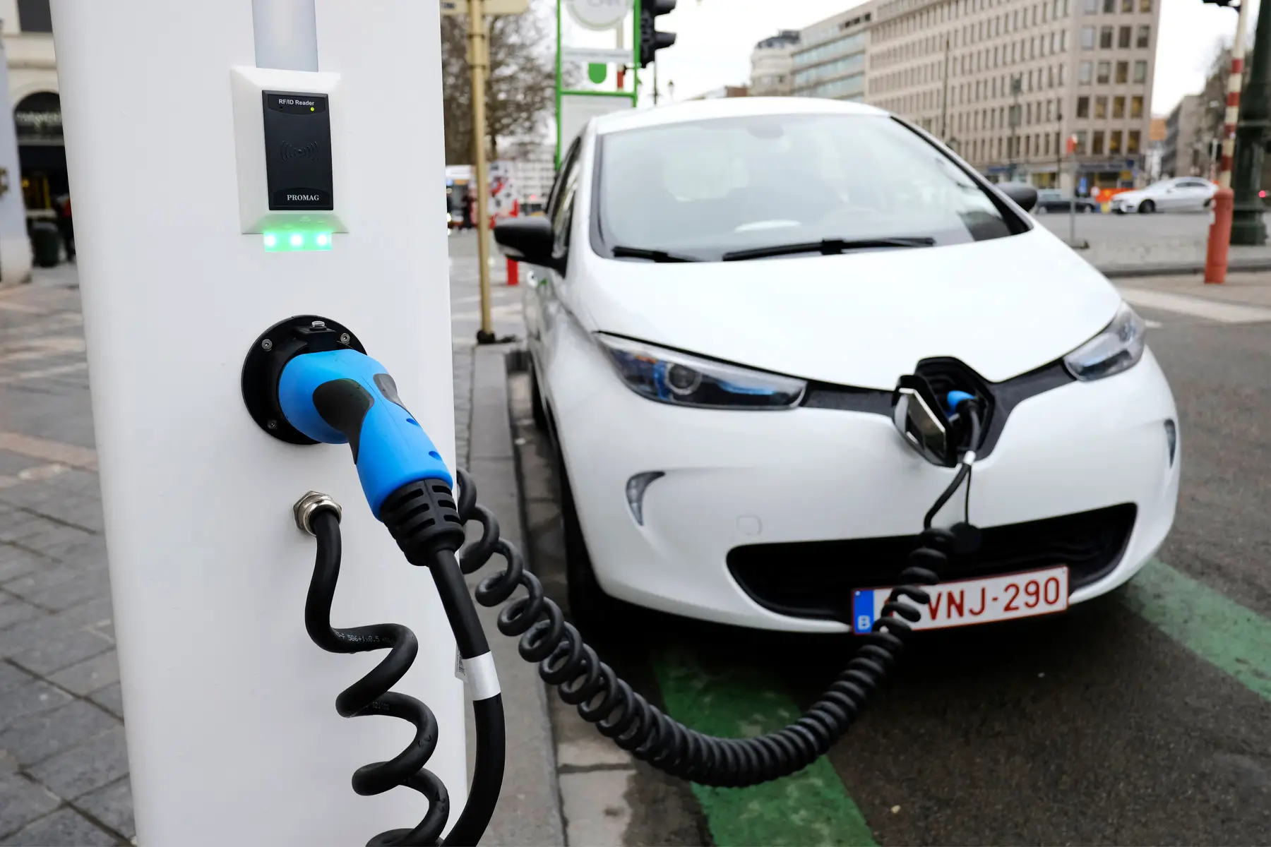Charging an electric car in Belgium