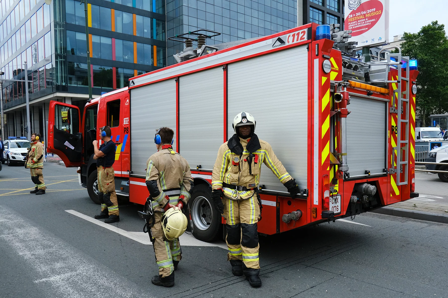 emergency number for firemen in Belgium