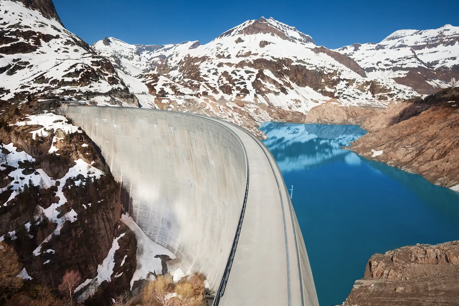 A hydroelectric dam on Lake Émosson in Switzerland
