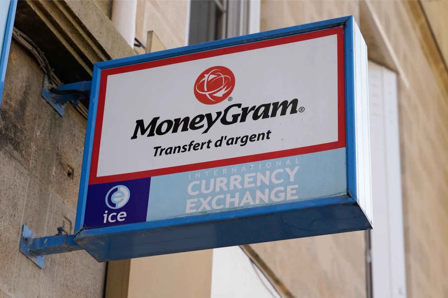 MoneyGram sign