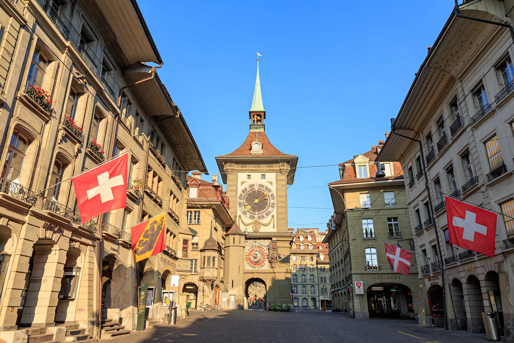 the Zytglogge clocktower in Bern, time is money if you invest in a savings account in Switzerland