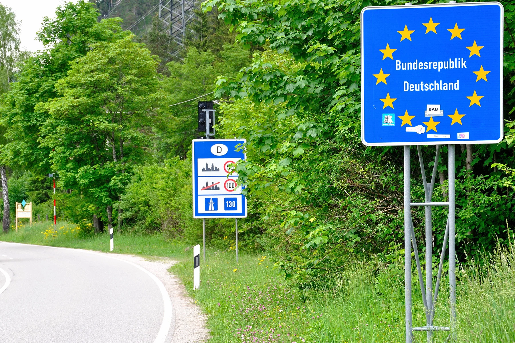 Signs at the German-Austrian border