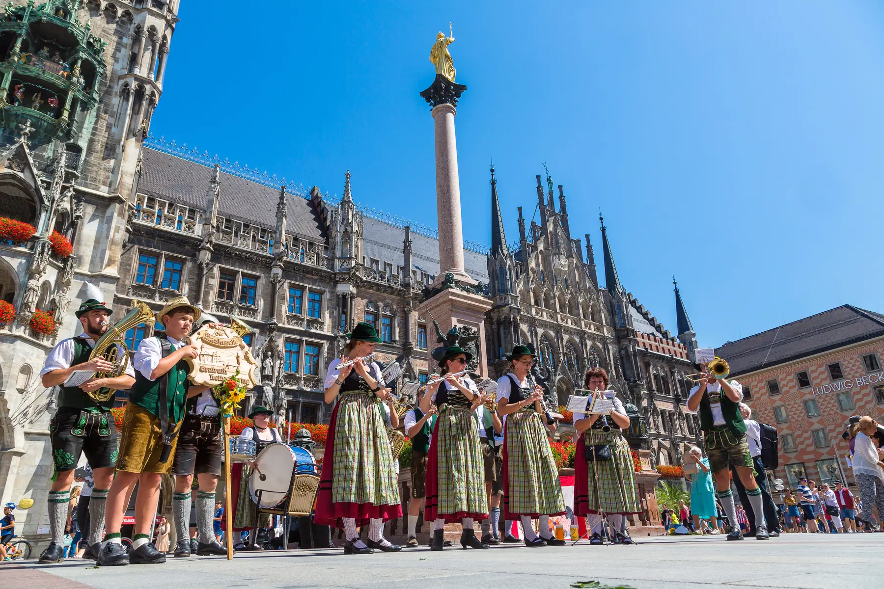 Traditional music on Marienplatz in Munich