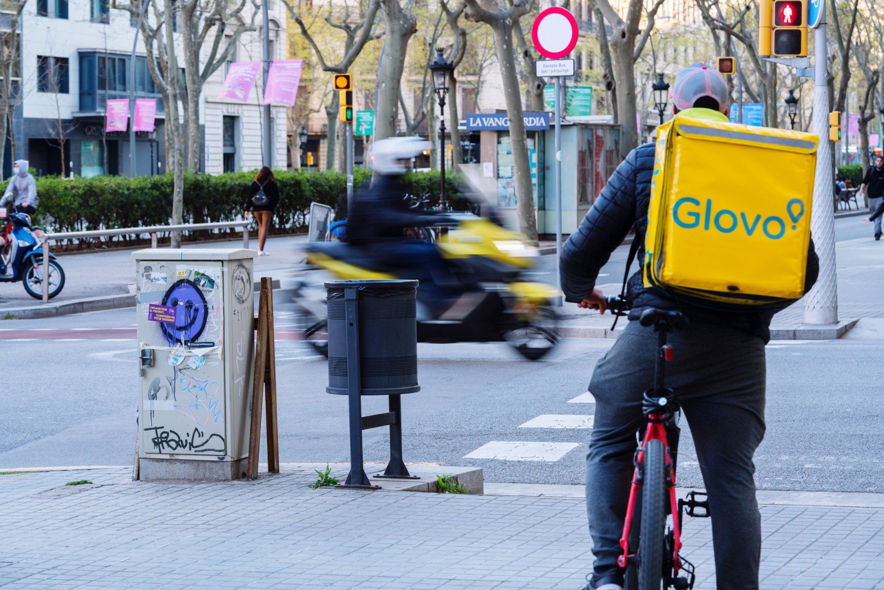 bicycle courier in Barcelona
