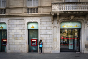 How to open a bank account in Spain