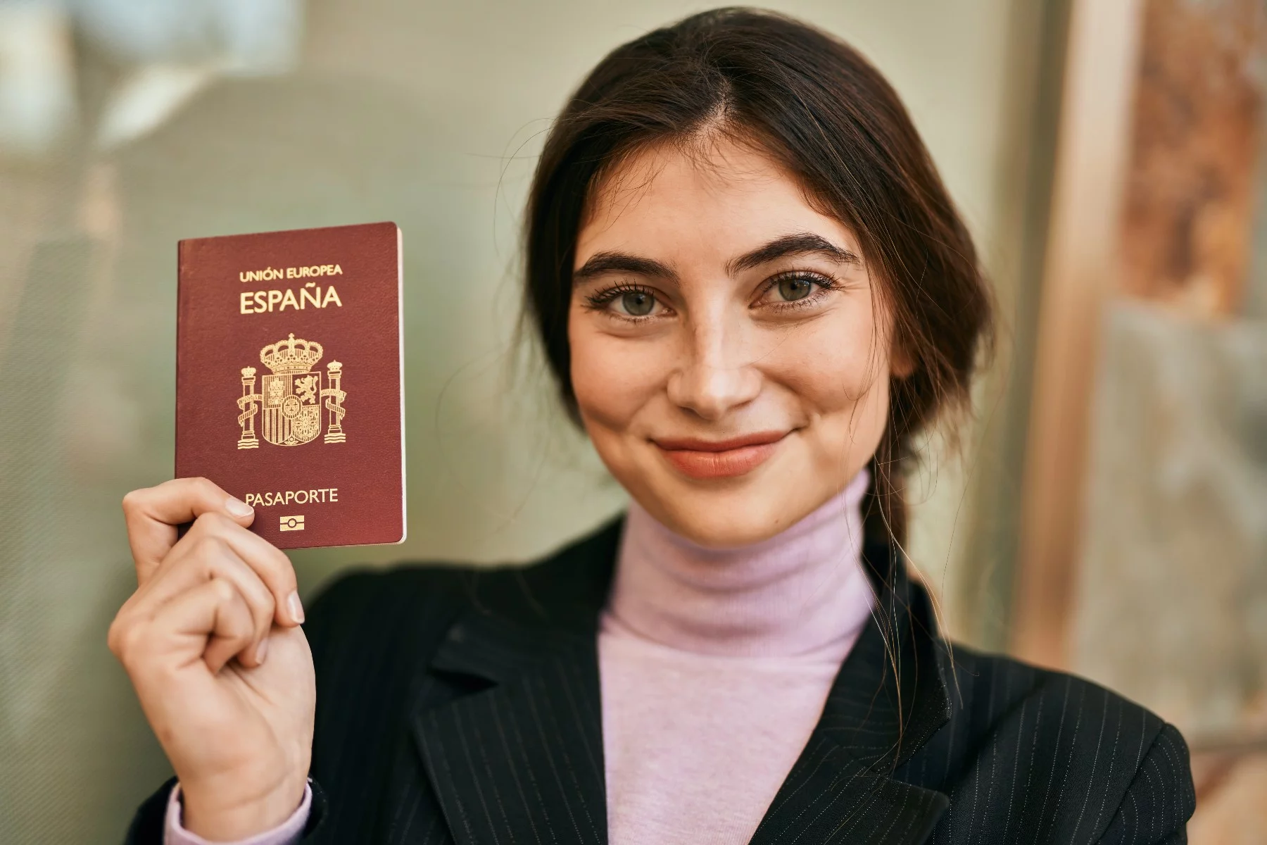 woman with spanish passport