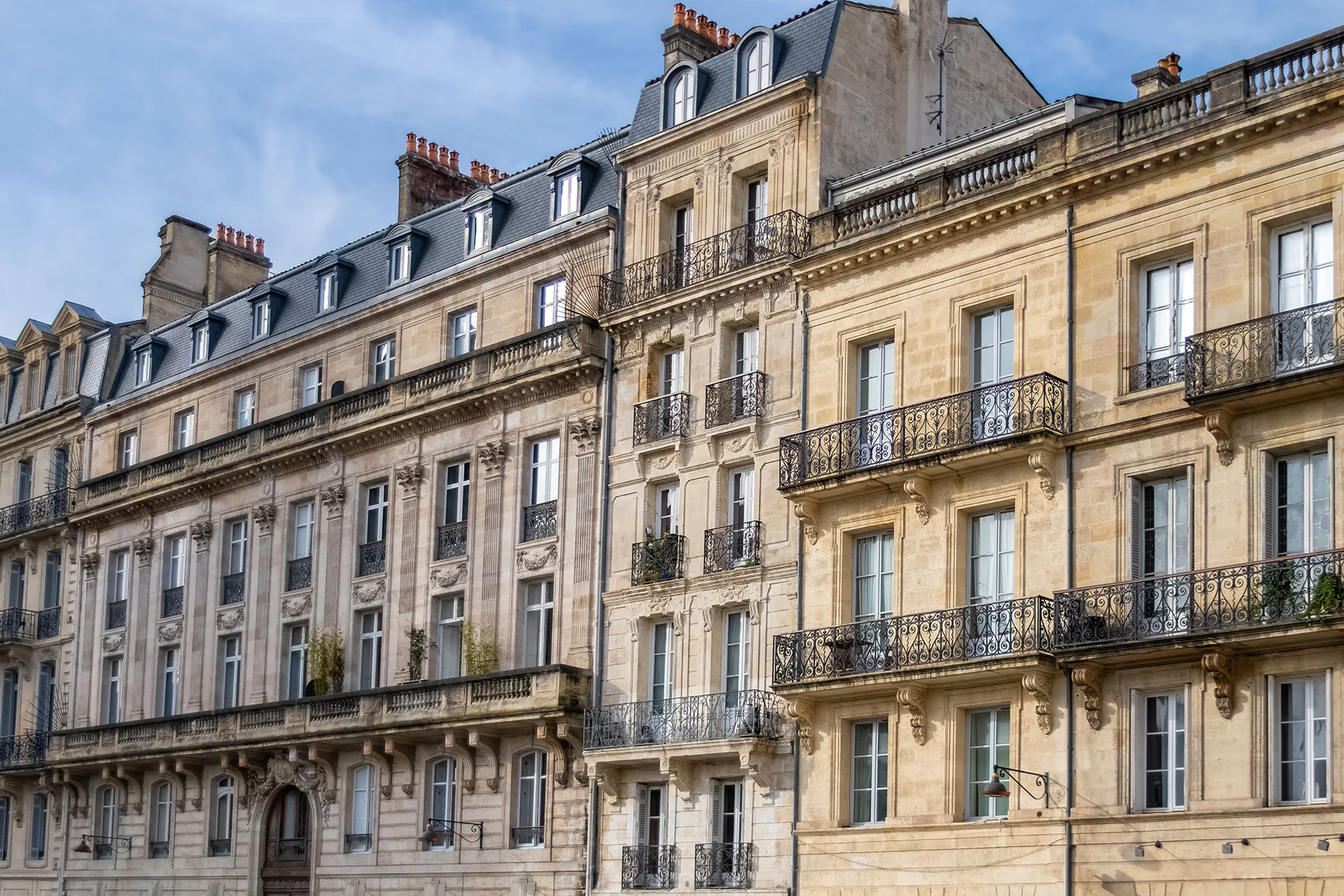 Old-fashioned apartments in Bordeaux city center
