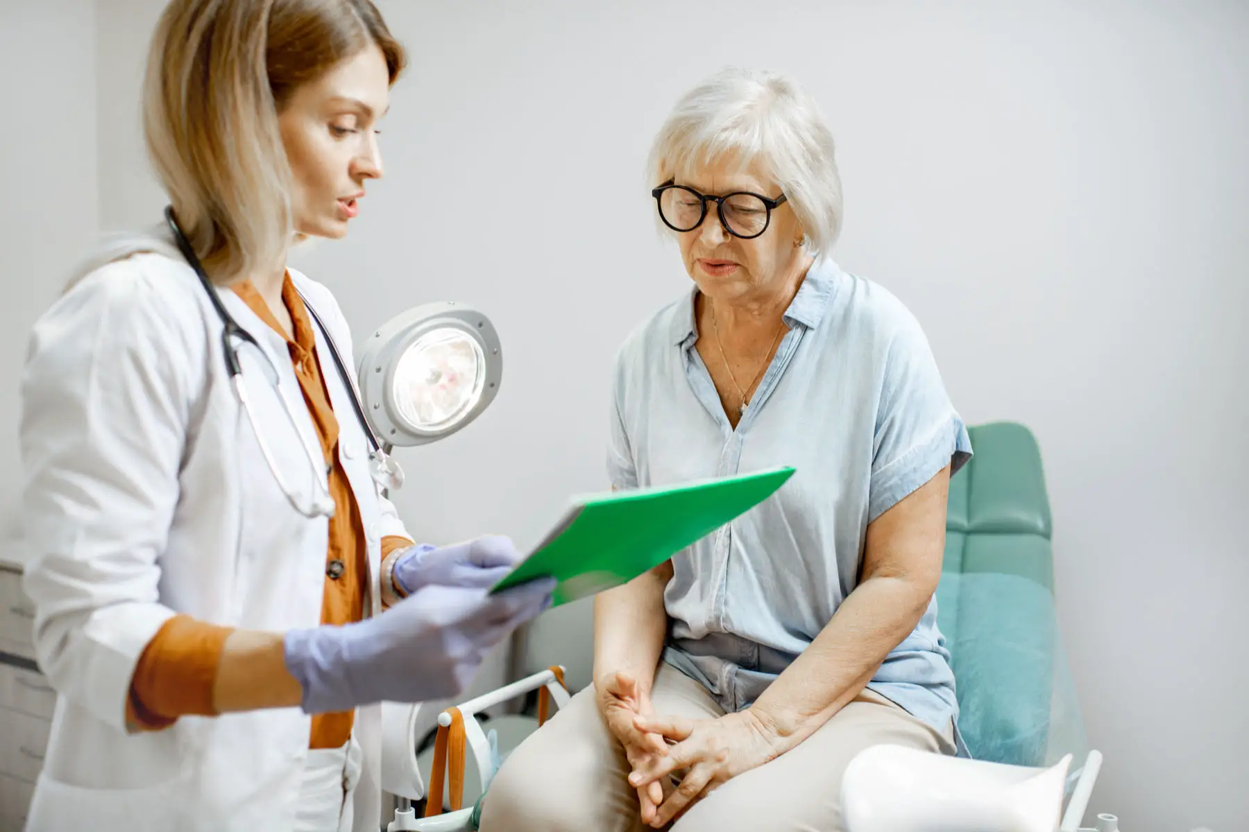 Luxembourg women's healthcare: doctor and menopausal patient