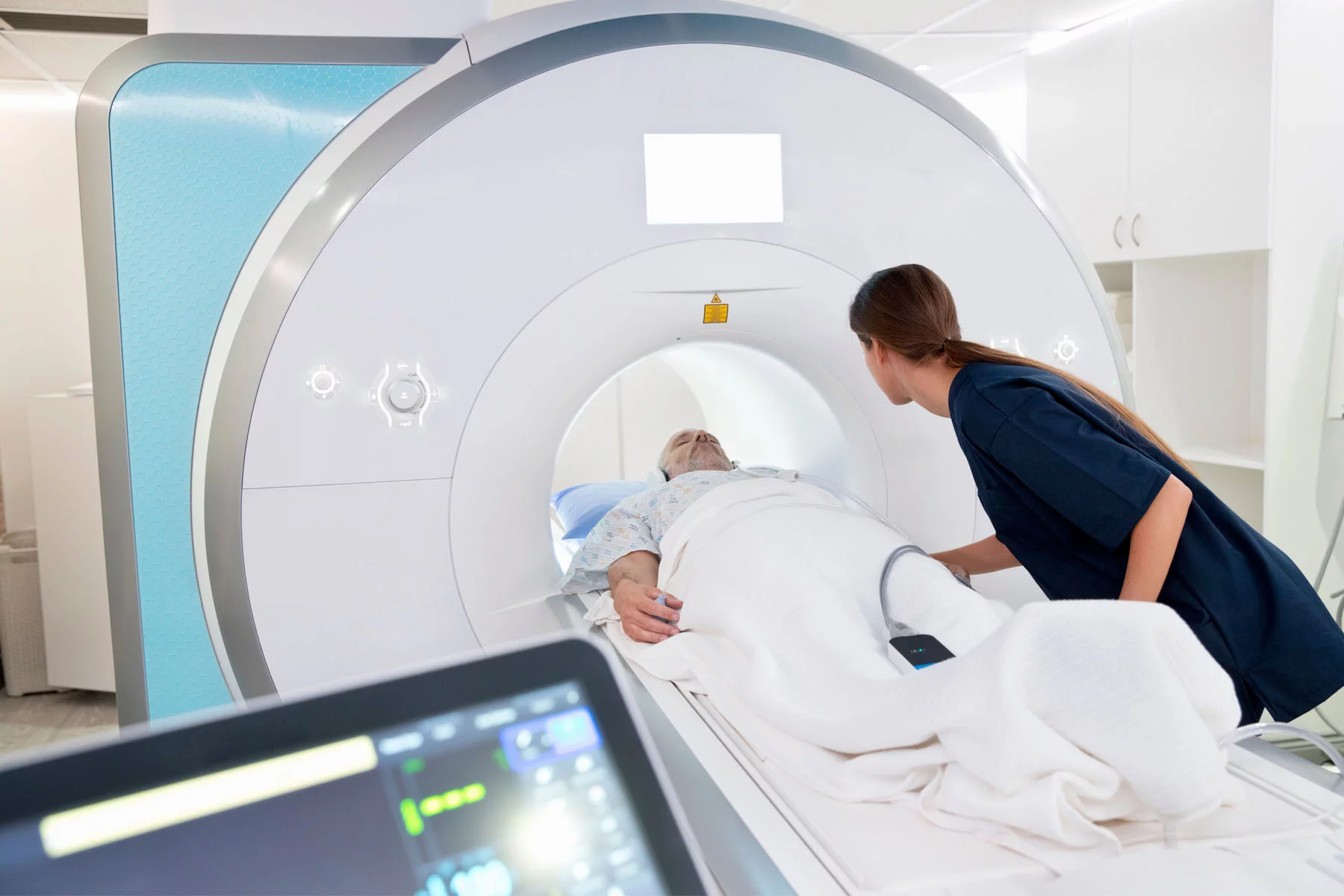 hospitals in Luxembourg provide specialist treatments: patient getting an MRI