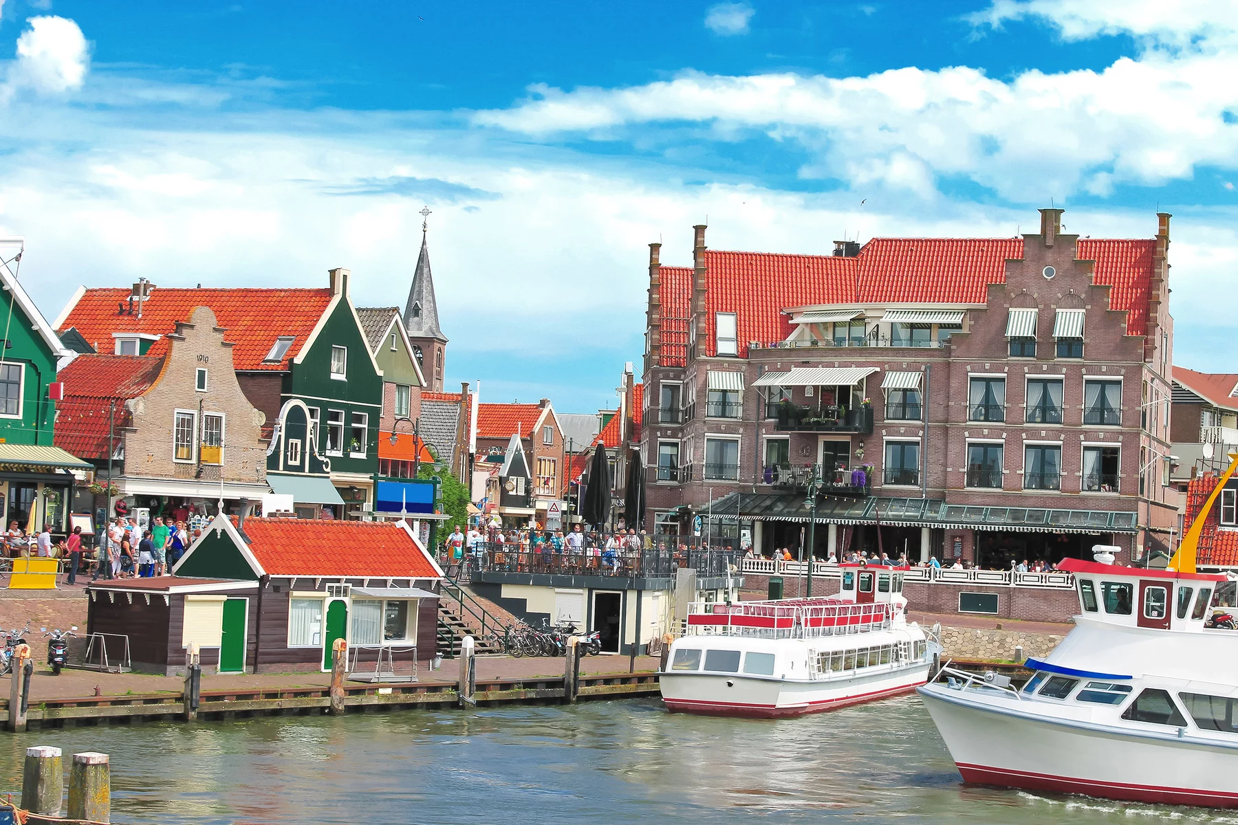 The harbor in Volendam