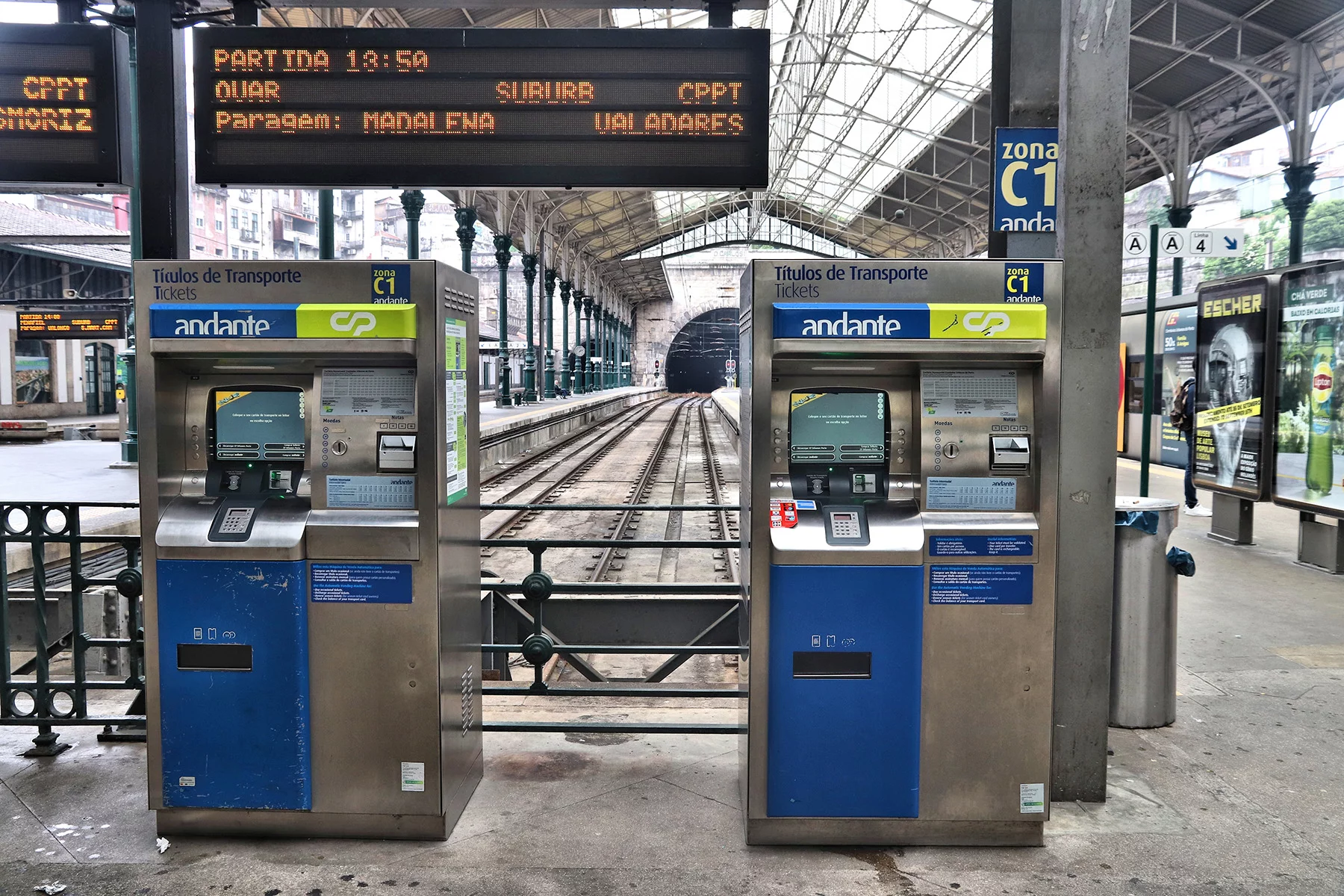 CP ticket machine in Porto