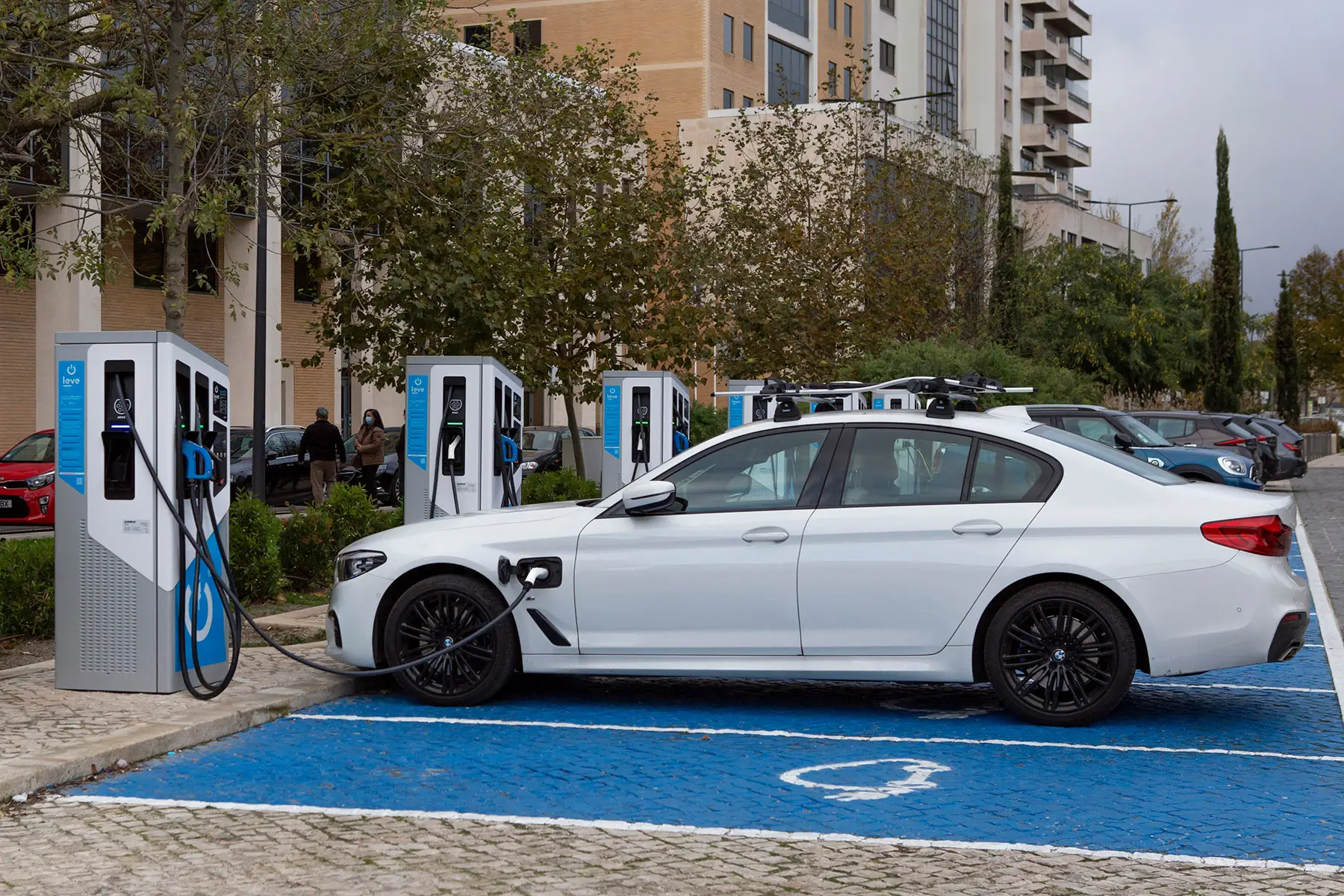 Electric car charging in Lisbon