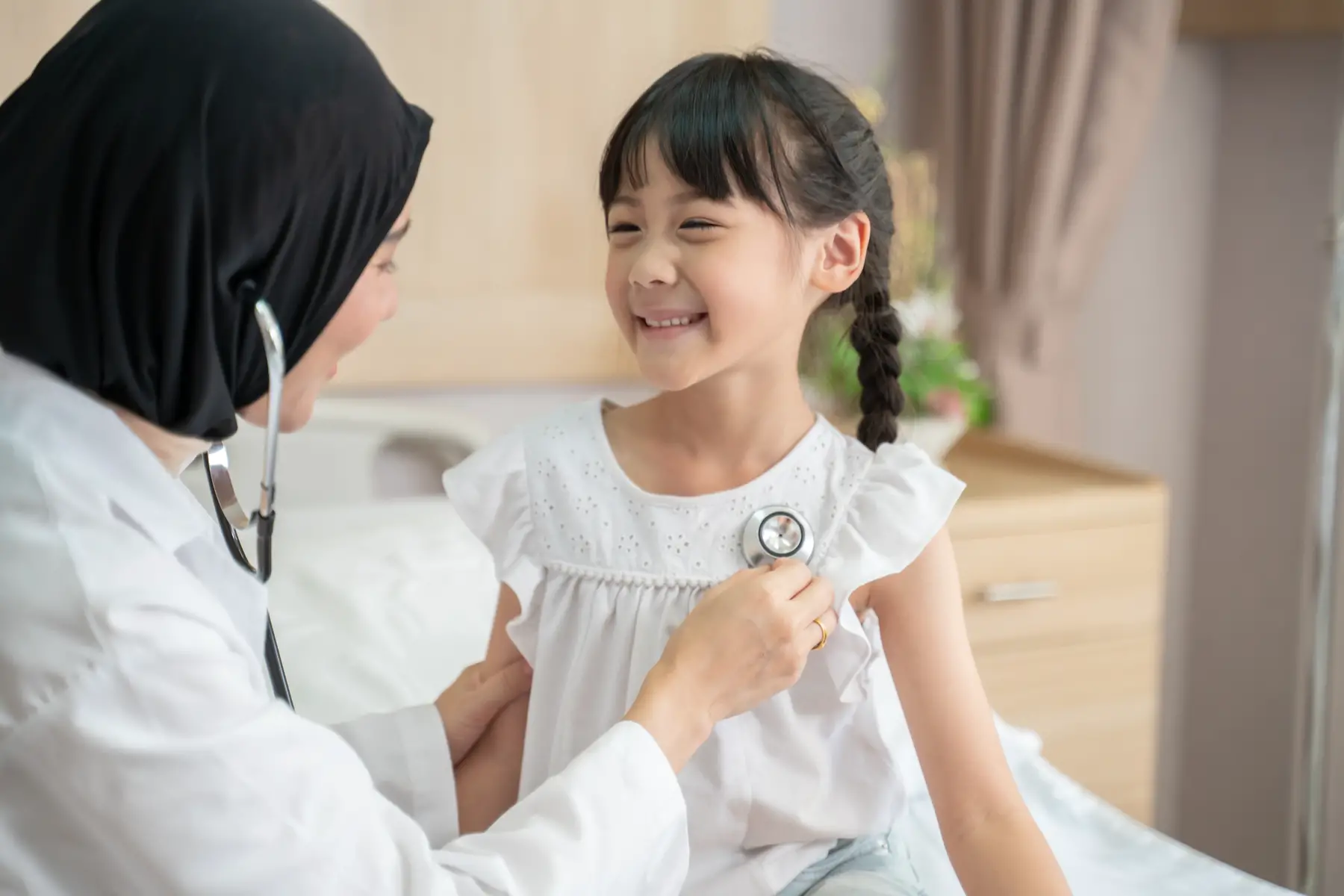 children's doctor Qatar