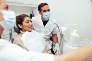 Dentists in Qatar: accessing public and private care