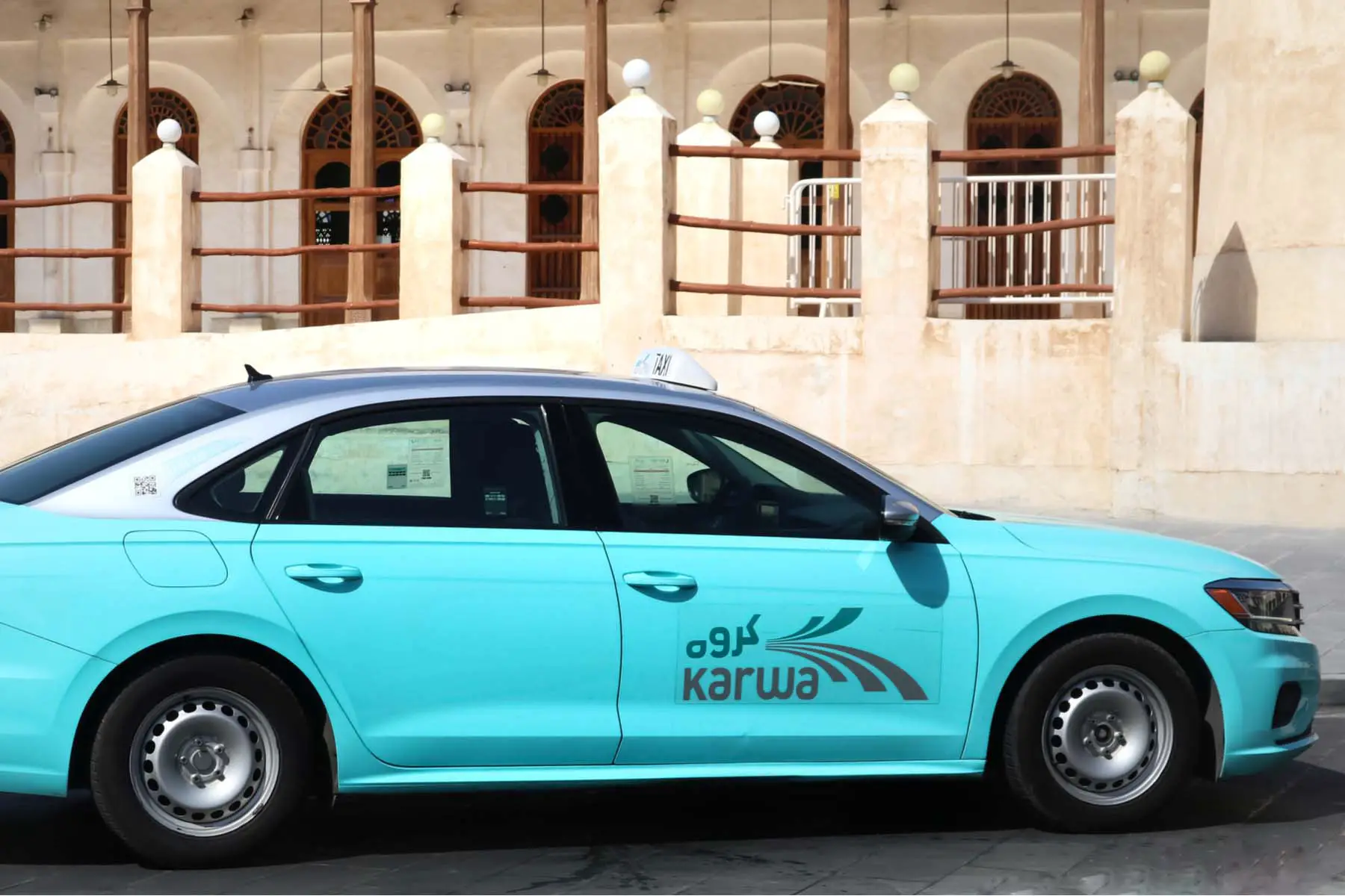 Taxi with Karwa turquoise livery