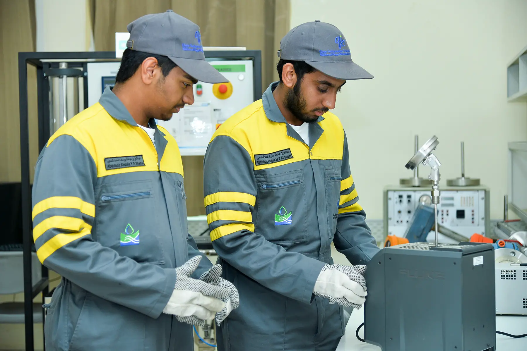Mechanical engineering students in Qatar