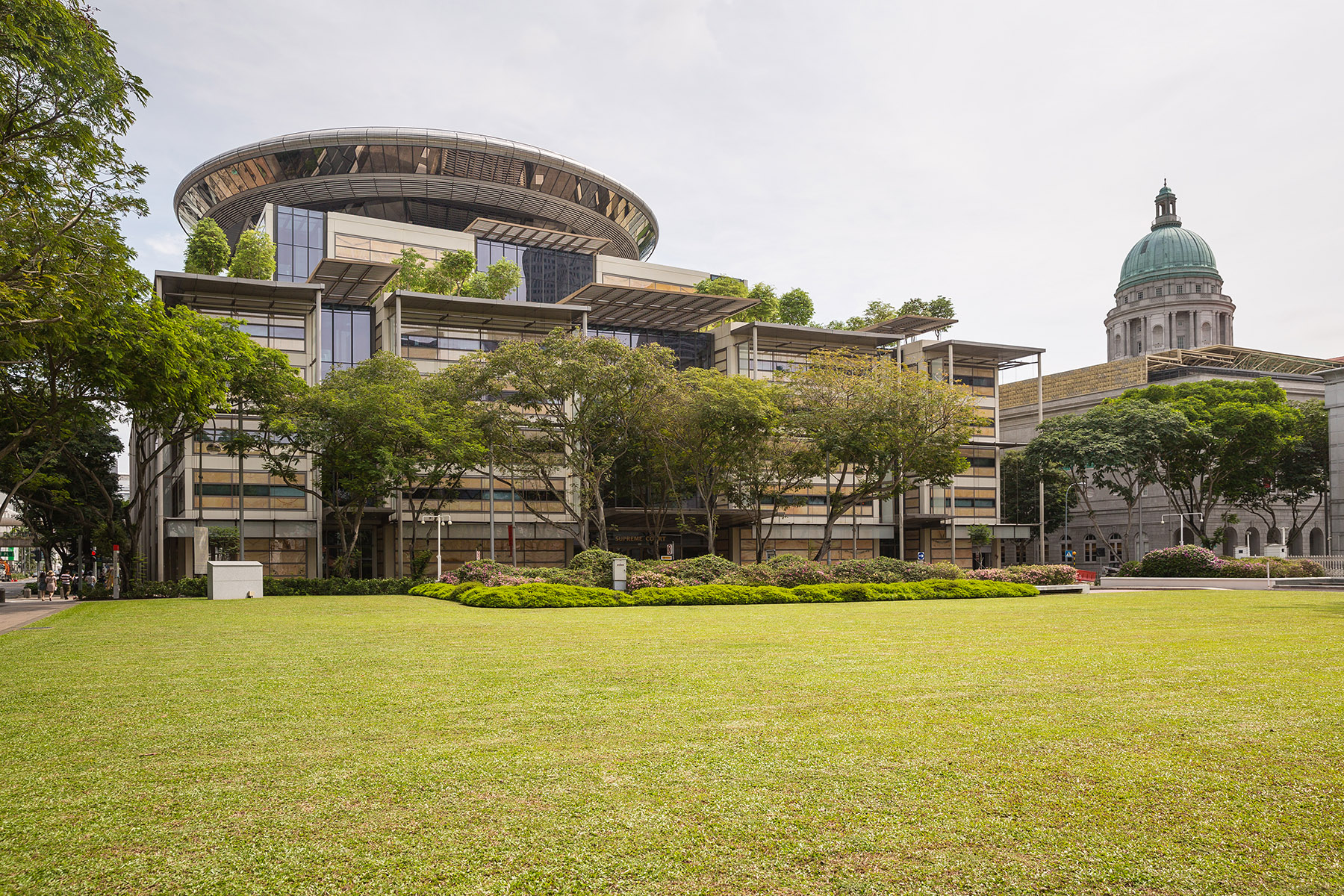 The Supreme Court of Singapore building with green lawns