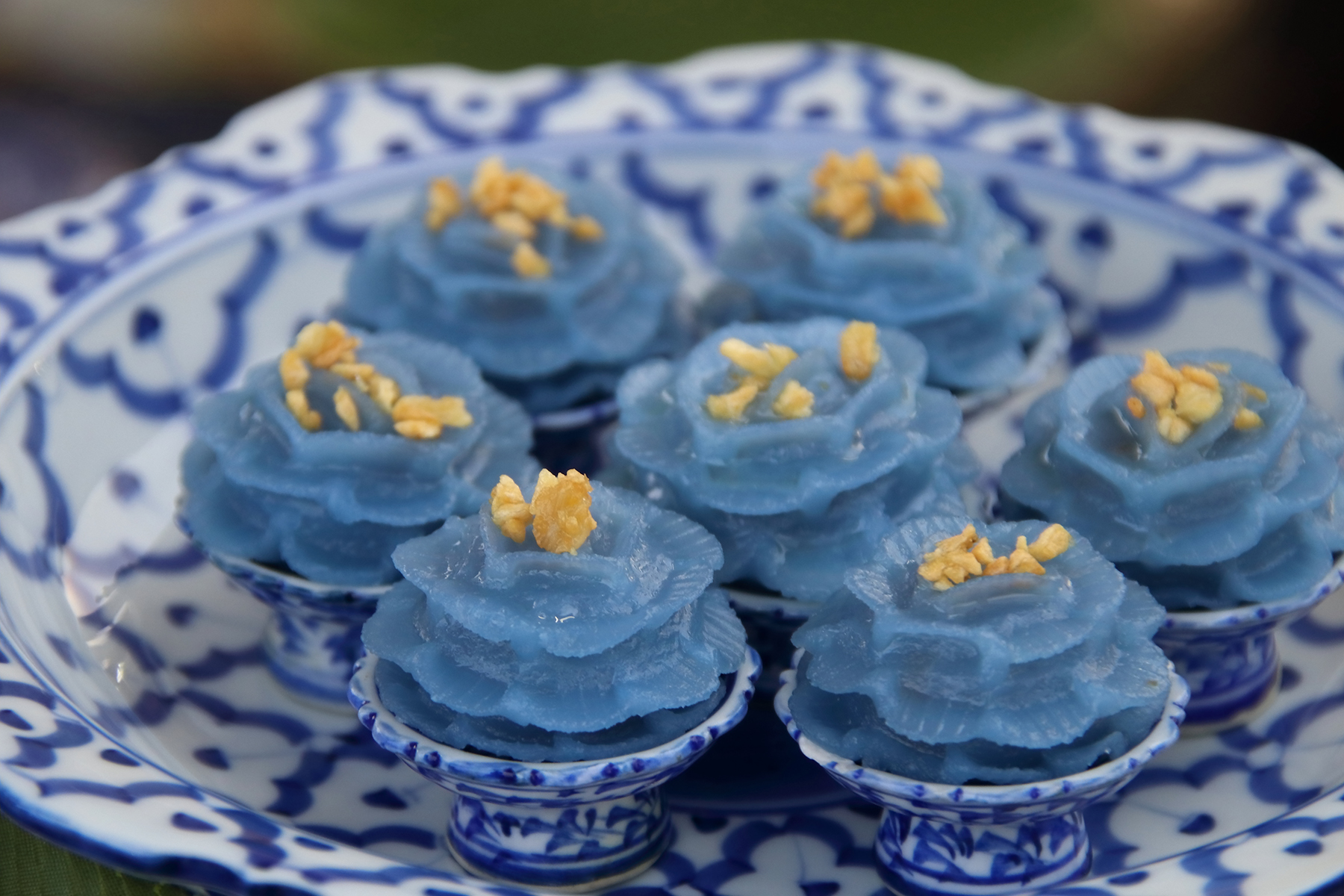Chor muang, blue dumplings in the shape of a flower