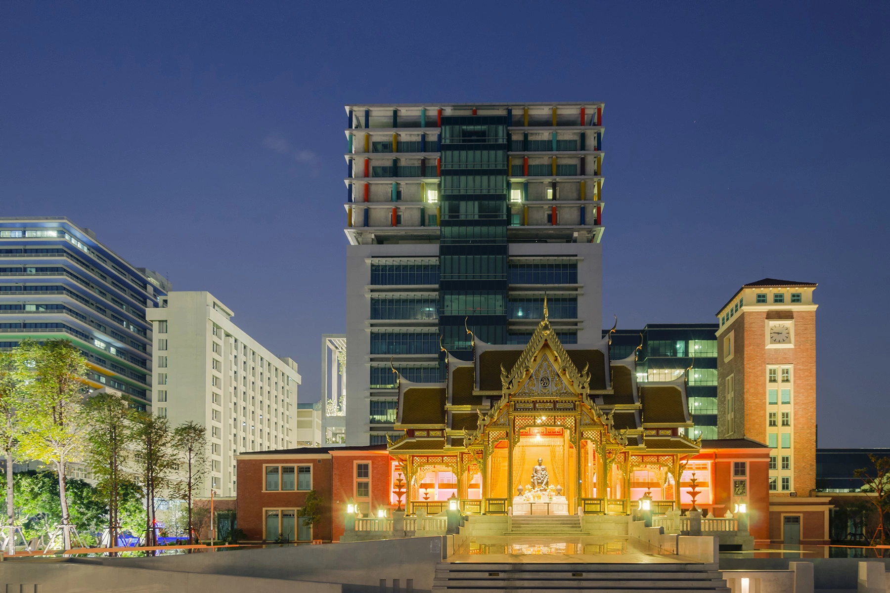 Exterior of the Siriraj Hospital is the oldest and largest hospital in Thailand

