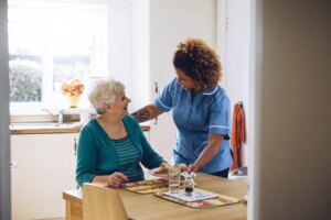 Care at home and nursing homes: elderly care in the United Kingdom