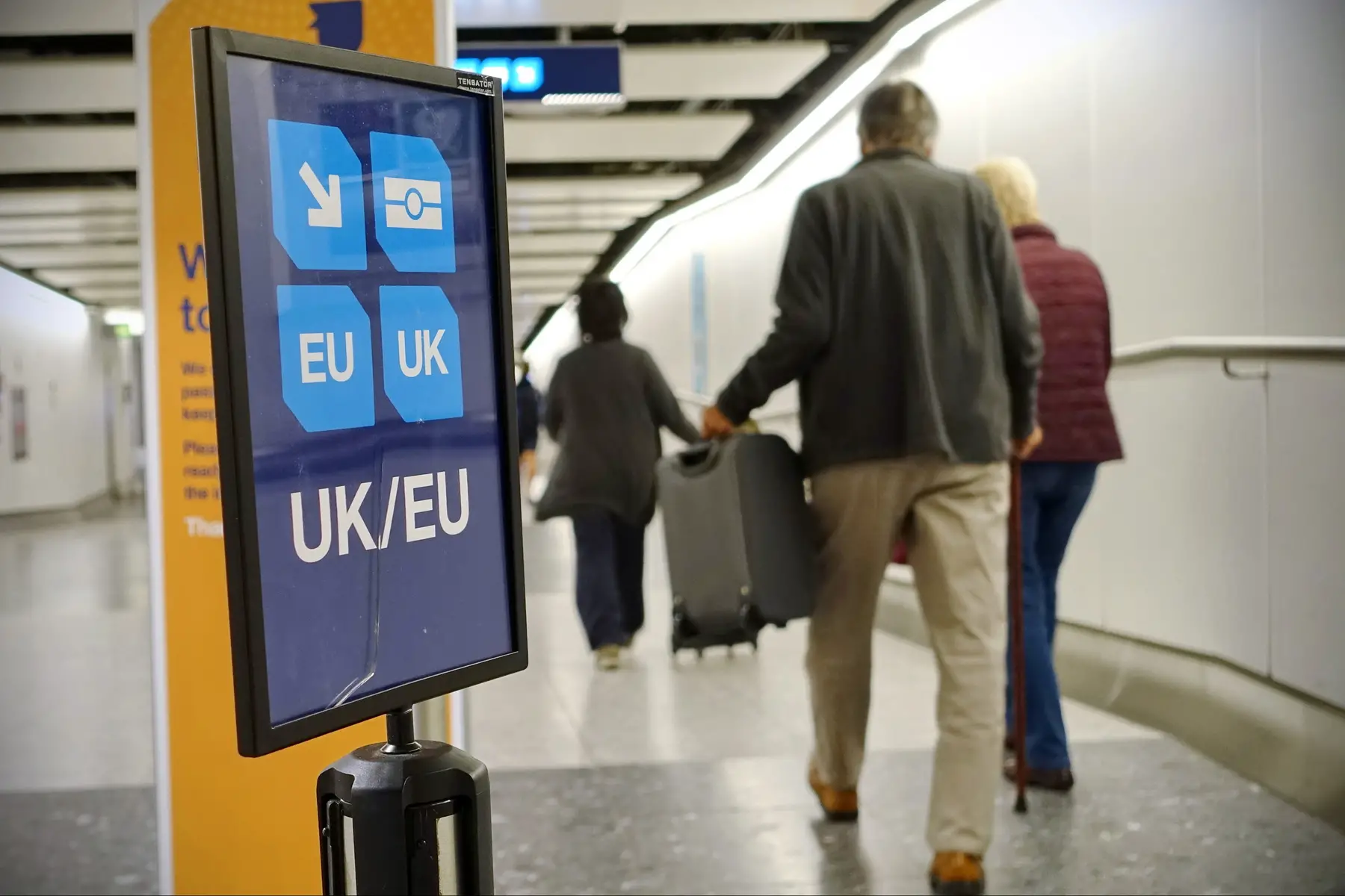 Families arriving from the EU in the UK