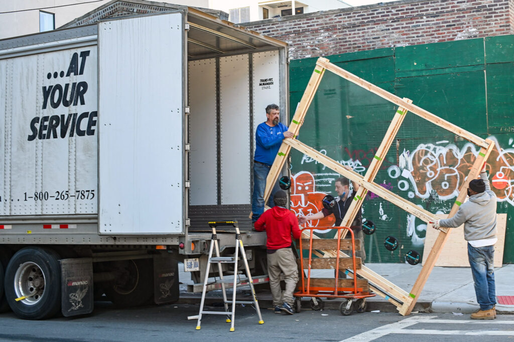 How to work with a relocation agency to move abroad | Expatica
