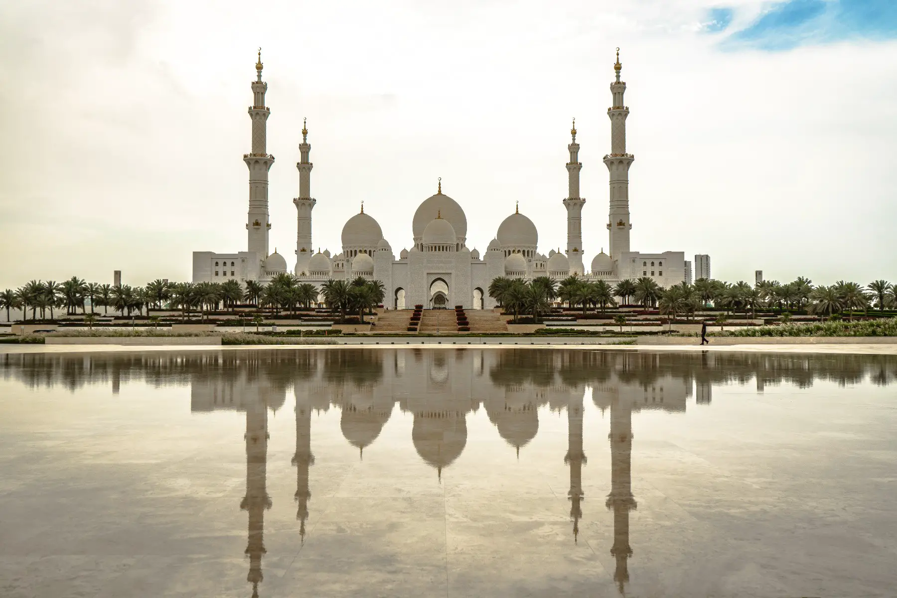 Sheik Zayed Mosque in Abu Dhabi, UAE