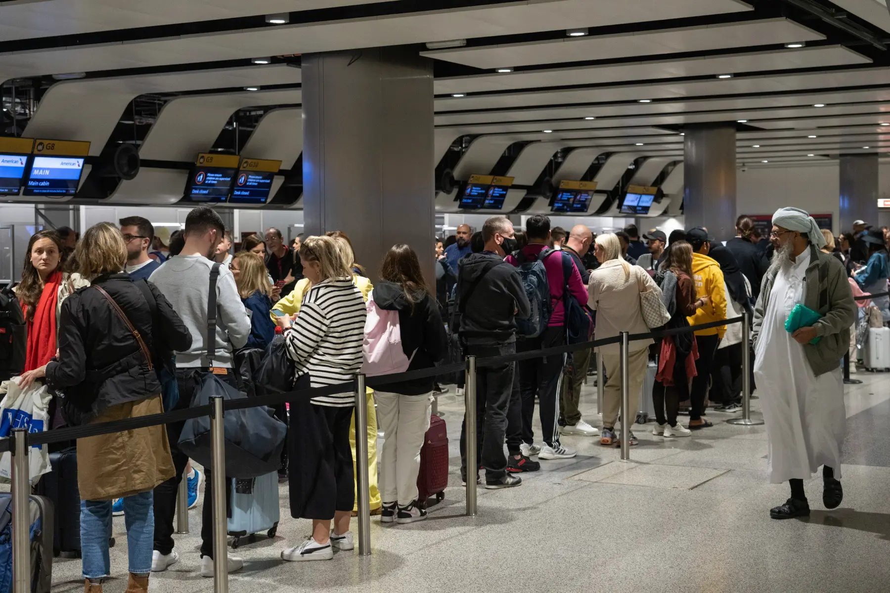 Line outside security at Heathrow airport