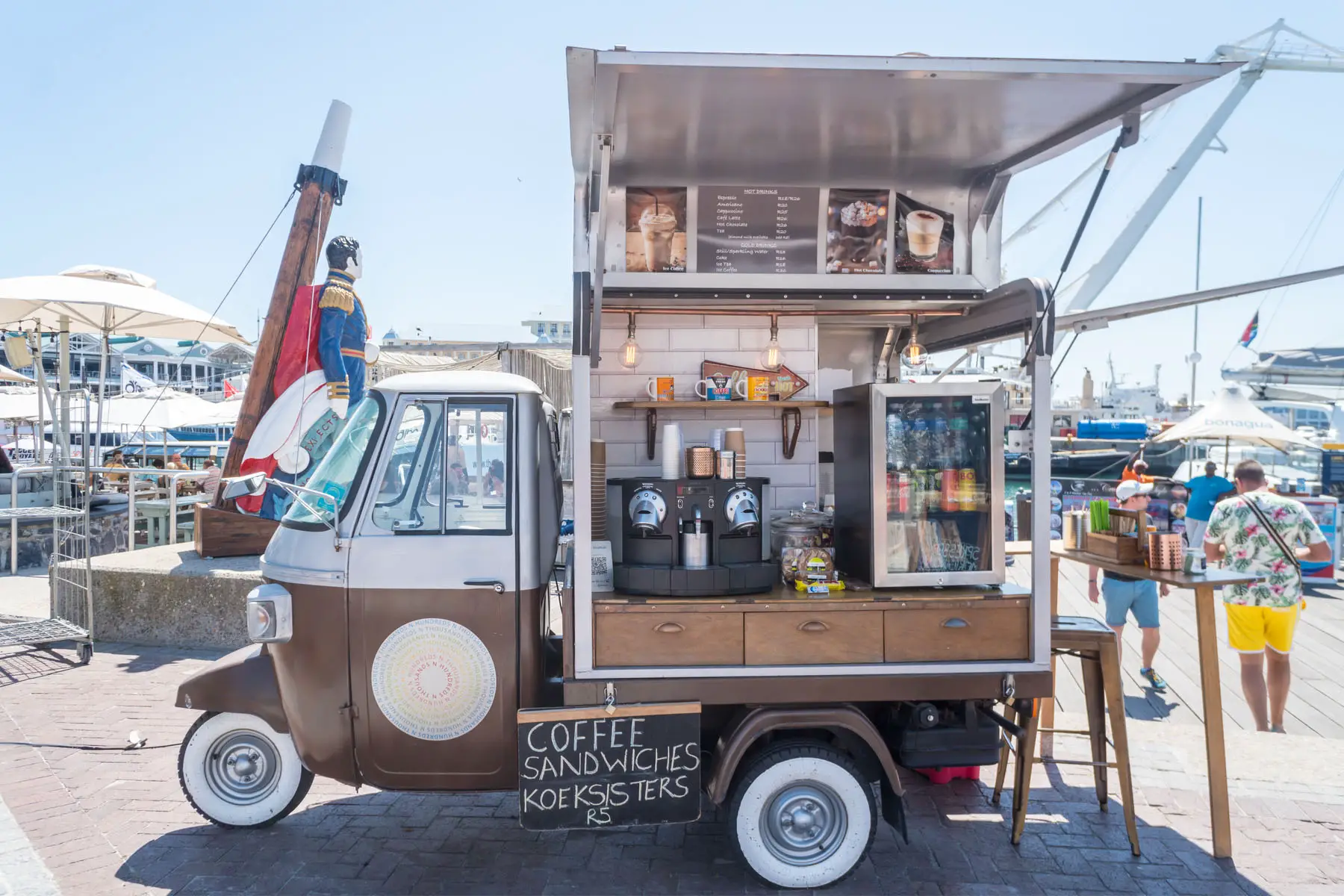 mobile banking in South Africa: food trucks accept QR code payment in Cape Town 