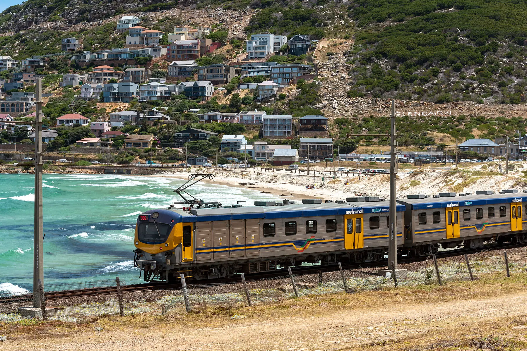 Metrorail Western Cape train in Glencairn