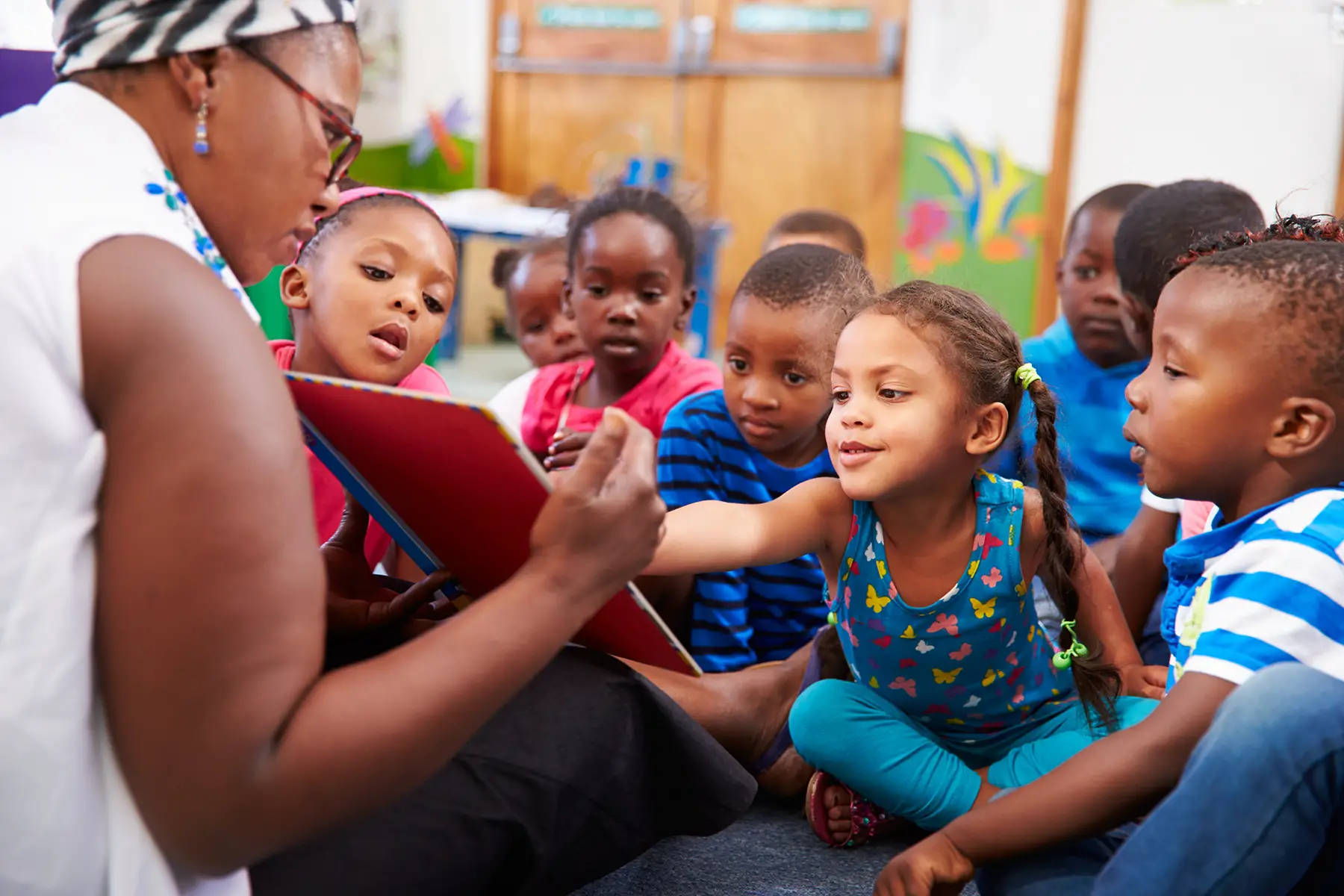 Preschool children reading in South Africa